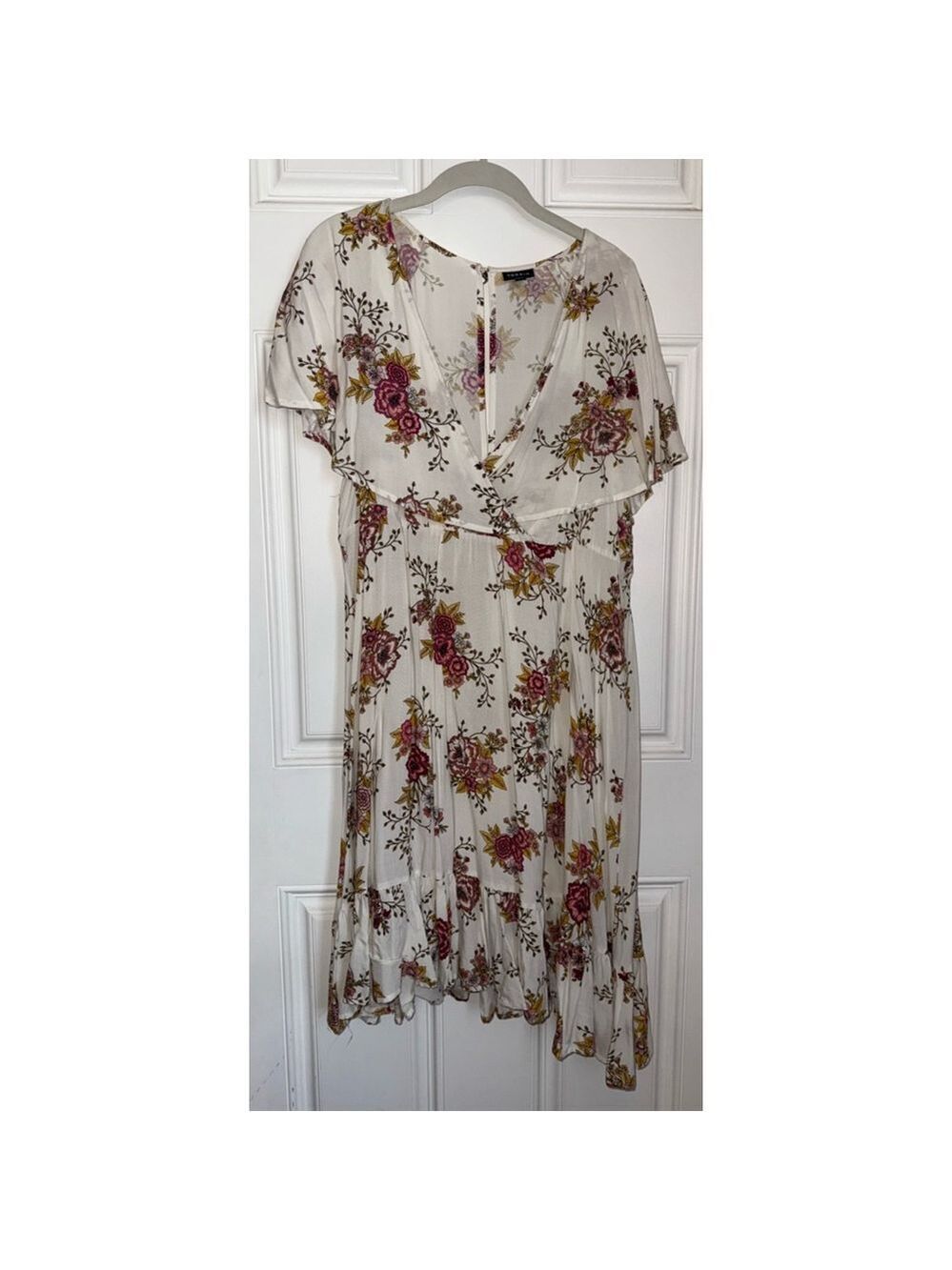 Torrid Multi-Color Floral Print Challis Caplet Skater Dress 2X - Picture 2 of 9